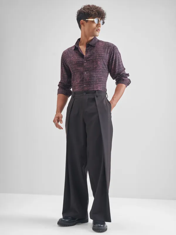 Highlander Men Purple Printed Slim Fit Casual Shirt