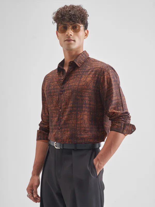 Highlander Men Rust Printed Slim Fit Casual Shirt