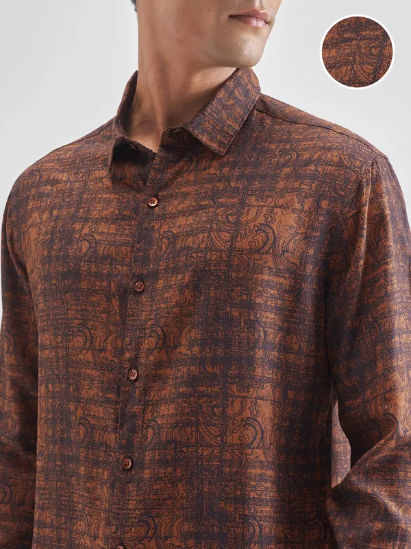 Highlander Men Rust Printed Slim Fit Casual Shirt