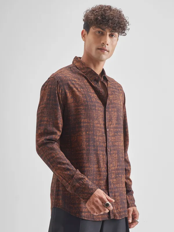 Highlander Men Rust Printed Slim Fit Casual Shirt