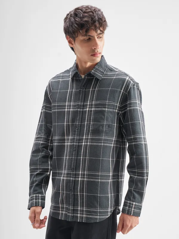 Men Relaxed Fit Casual Shirt