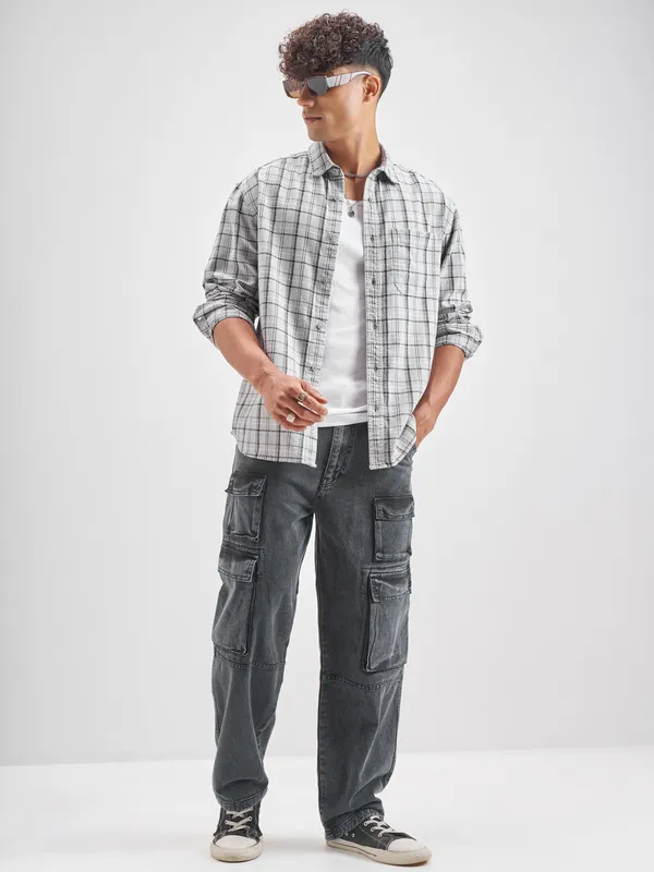 Highlander Men Grey Checked Relaxed Fit Casual Shirt