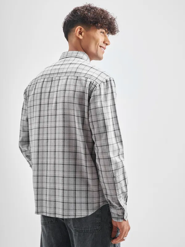 Highlander Men Grey Checked Relaxed Fit Casual Shirt