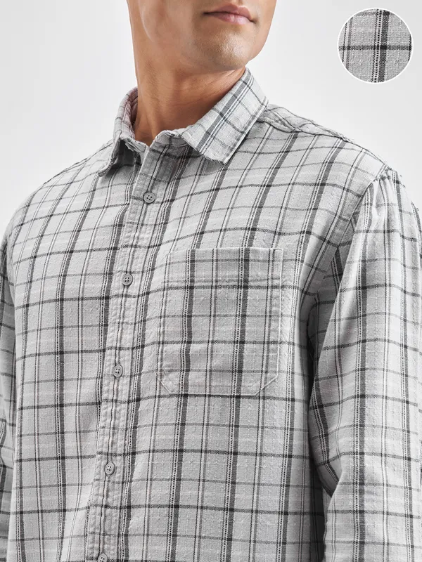 Highlander Men Grey Checked Relaxed Fit Casual Shirt