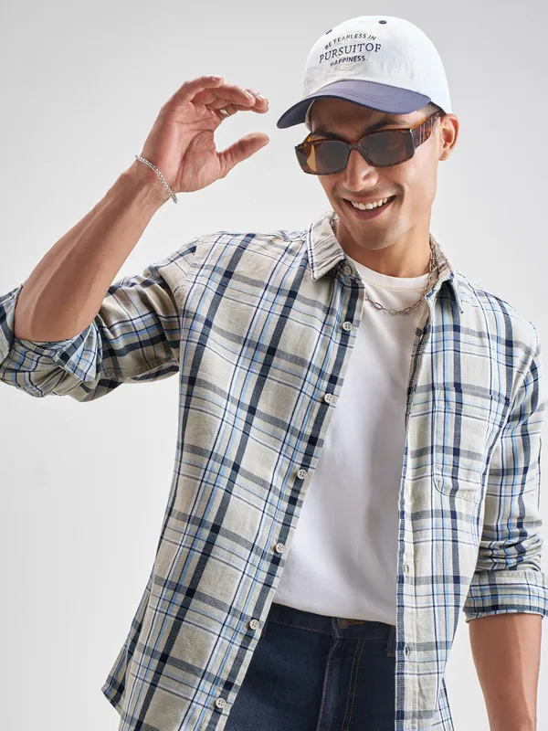 Highlander Men Blue Checked Slim Fit Casual Shirt