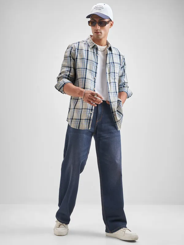 Highlander Men Blue Checked Slim Fit Casual Shirt