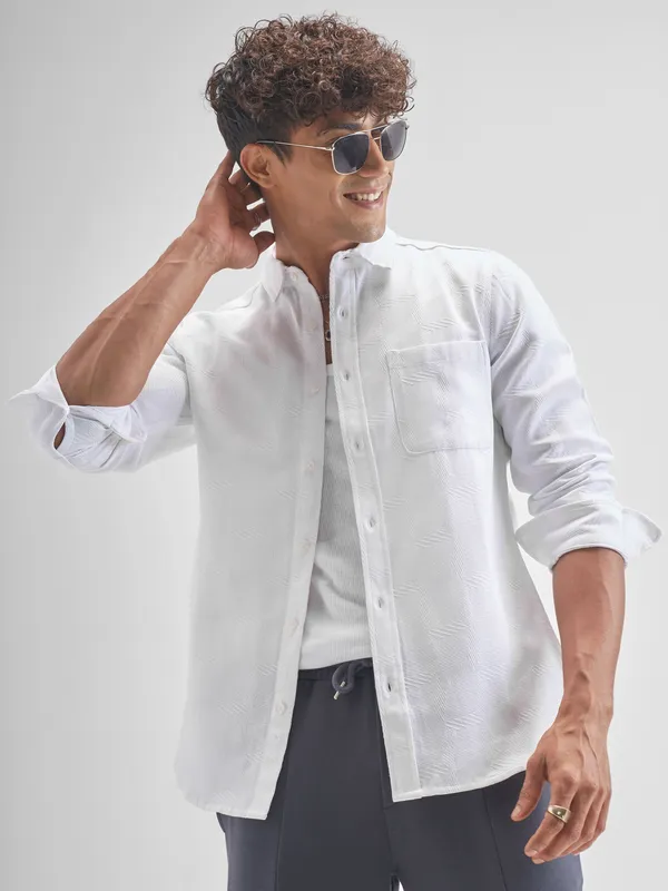 Highlander Men White Self Design Slim Fit Casual Shirt