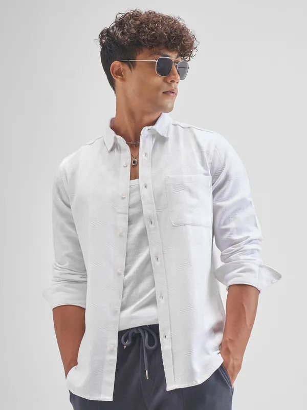 Highlander Men White Self Design Slim Fit Casual Shirt
