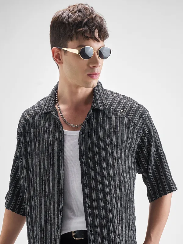 Highlander Men Black Striped Boxy Fit Casual Shirt