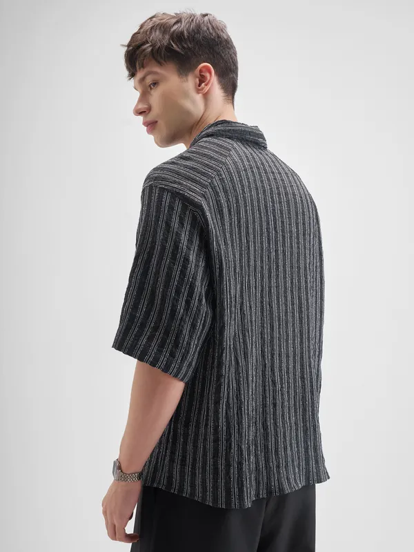 Highlander Men Black Striped Boxy Fit Casual Shirt