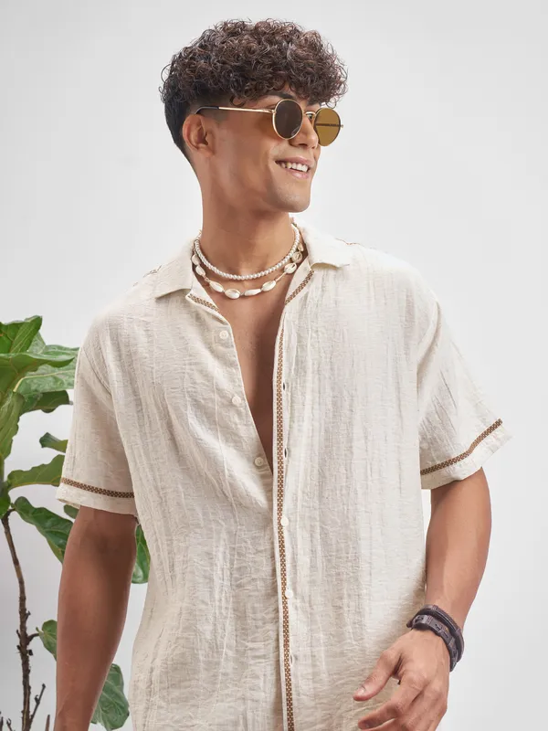 Highlander Men Beige Self Design Relaxed Fit Casual Shirt