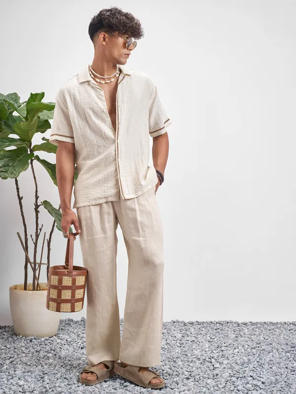 Highlander Men Beige Self Design Relaxed Fit Casual Shirt