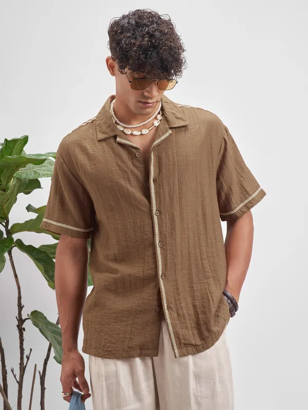 Highlander Men Brown Self Design Relaxed Fit Casual Shirt