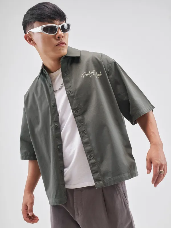 Highlander Men Charcoal Printed Boxy Fit Casual Shirt