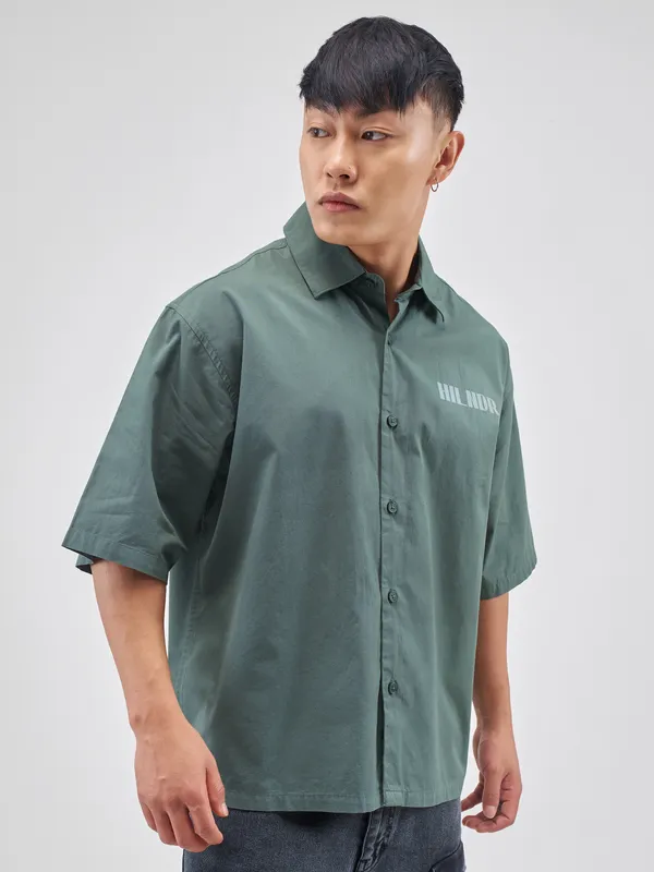 Highlander Men Green Printed Boxy Fit Casual Shirt