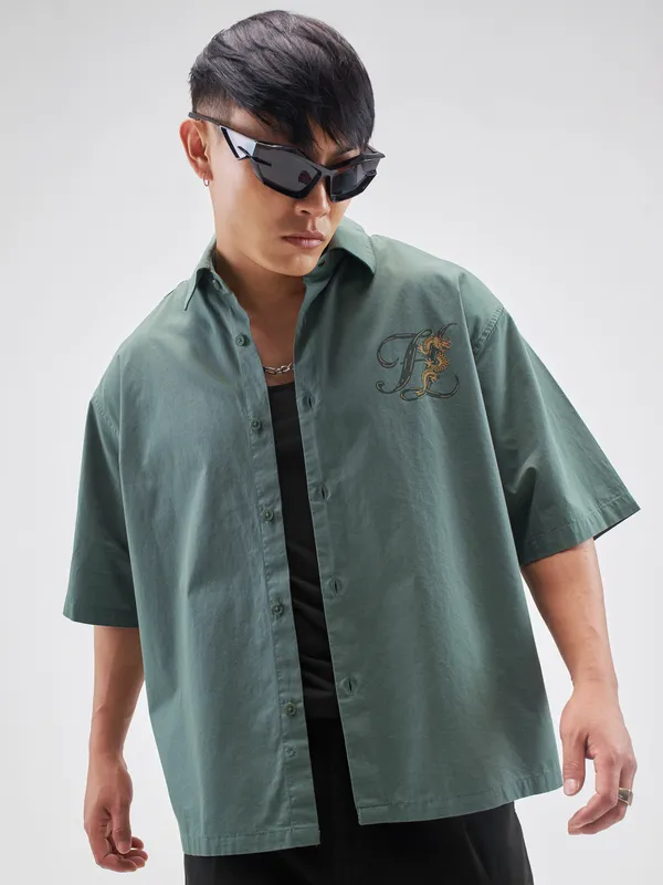 Highlander Men Green Printed Boxy Fit Casual Shirt