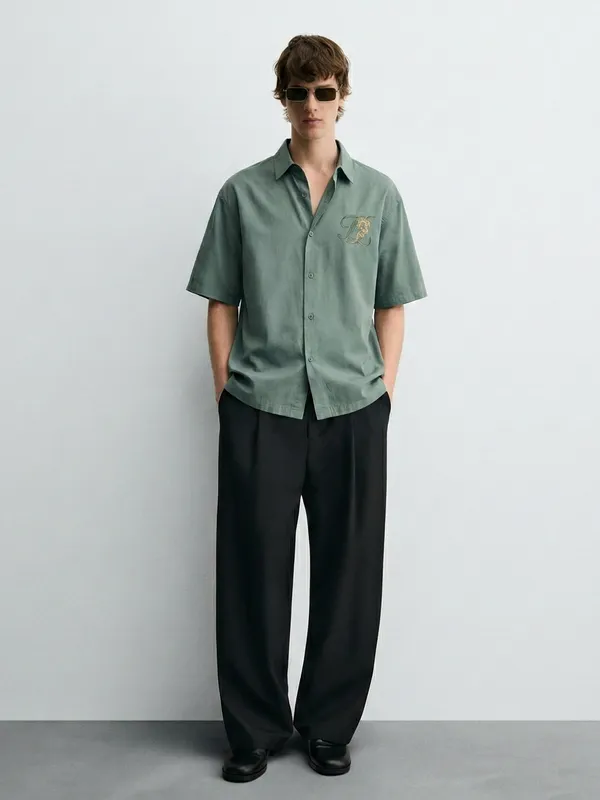 Highlander Men Green Printed Boxy Fit Casual Shirt