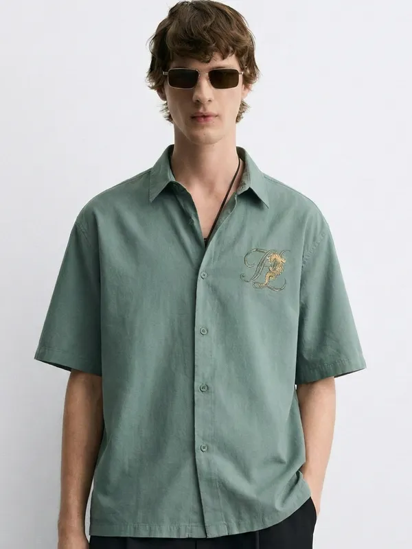 Highlander Men Green Printed Boxy Fit Casual Shirt