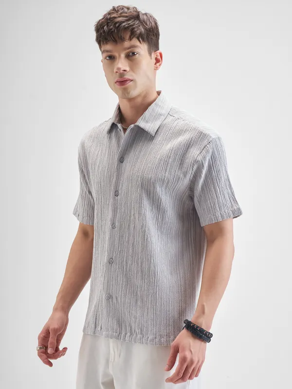 Highlander Men Grey Self Design Relaxed Fit Casual Shirt