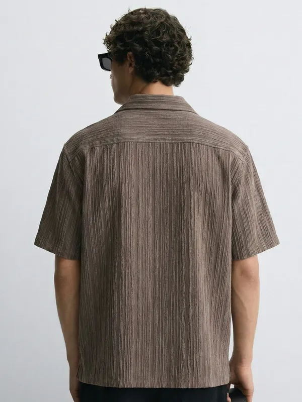 Highlander Men Brown Self Design Relaxed Fit Casual Shirt