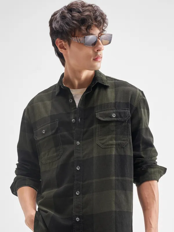 Men Relaxed Fit Casual Shirt