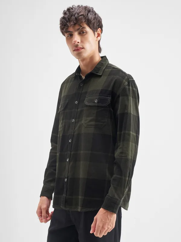 Men Relaxed Fit Casual Shirt