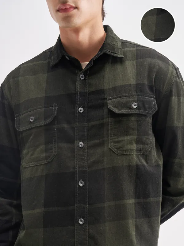 Men Relaxed Fit Casual Shirt