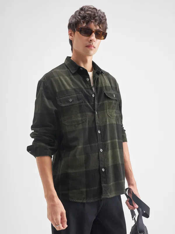 Men Relaxed Fit Casual Shirt