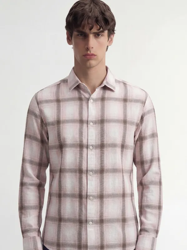 Highlander Men Pink Checked Regular Fit Casual Shirt
