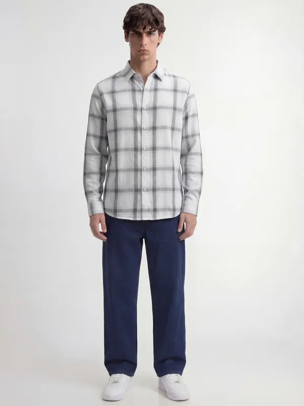 Highlander Men Blue Checked Regular Fit Casual Shirt