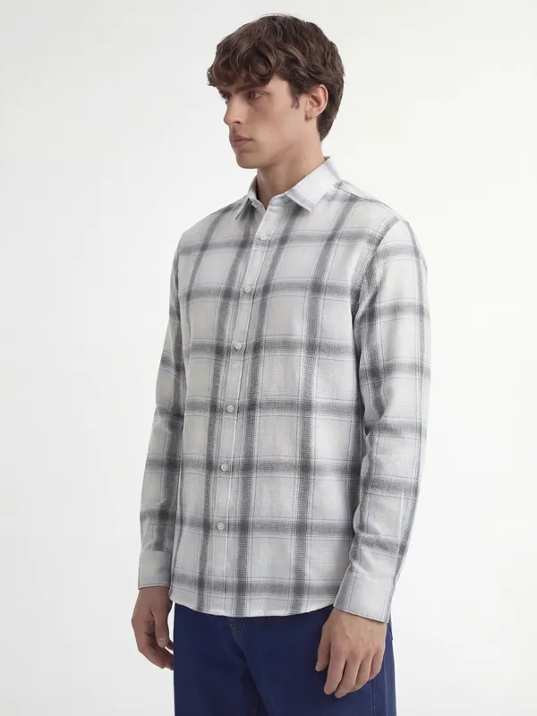 Highlander Men Blue Checked Regular Fit Casual Shirt