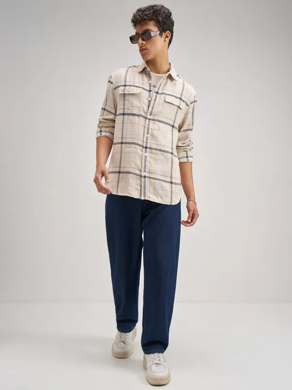 Highlander Men Cream Checked Regular Fit Casual Shirt