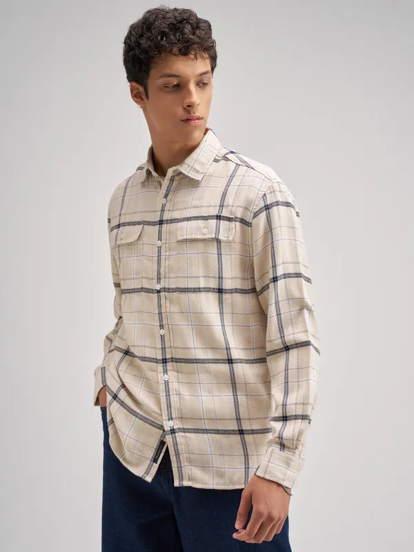 Highlander Men Cream Checked Regular Fit Casual Shirt