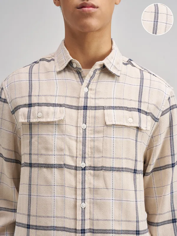 Highlander Men Cream Checked Regular Fit Casual Shirt
