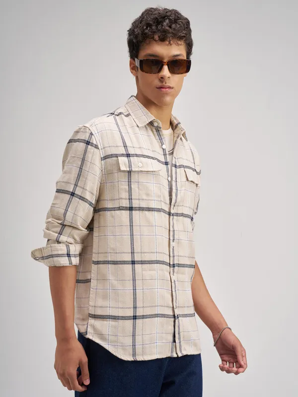 Highlander Men Cream Checked Regular Fit Casual Shirt