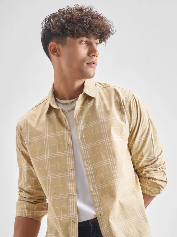 Highlander Men Beige Checked Regular Fit Casual Shirt