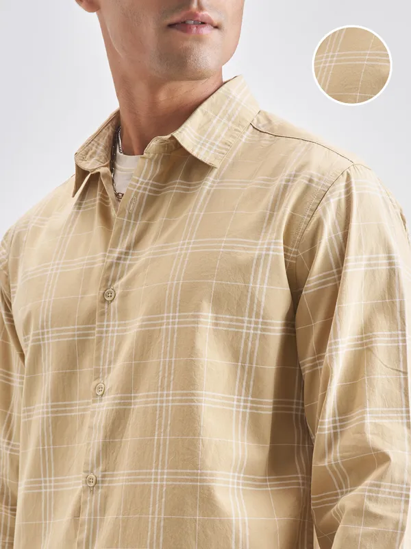 Highlander Men Beige Checked Regular Fit Casual Shirt