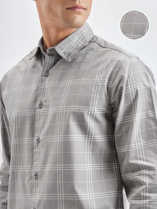 Highlander Men Grey Checked Regular Fit Casual Shirt