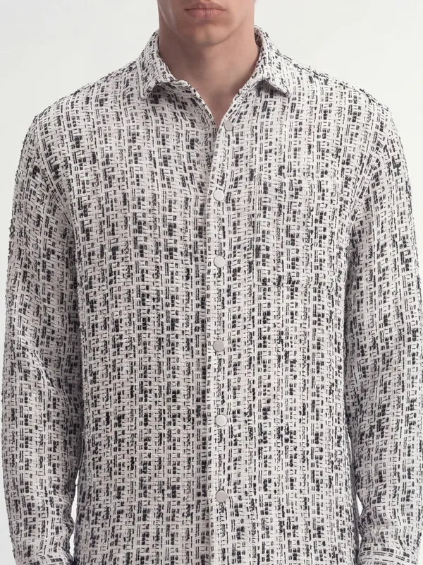 Highlander Men White Self Design Relaxed Fit Casual Shirt