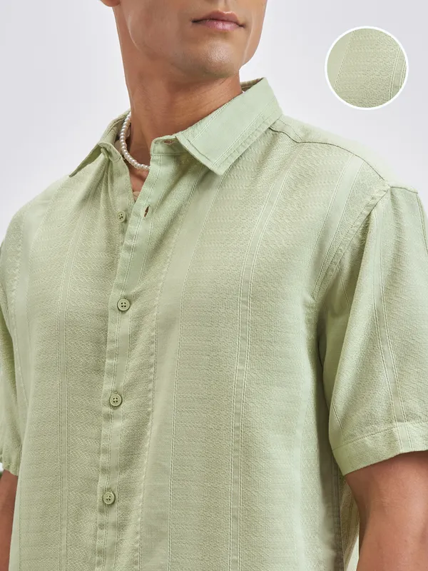 Highlander Men Green Self Design Relaxed Fit Casual Shirt