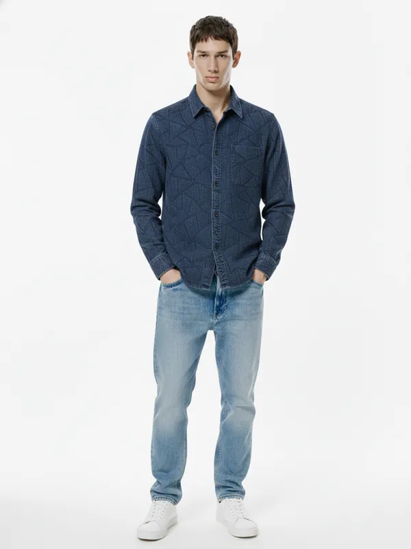 Highlander Men Blue Self Design Slim Fit Casual Shirt