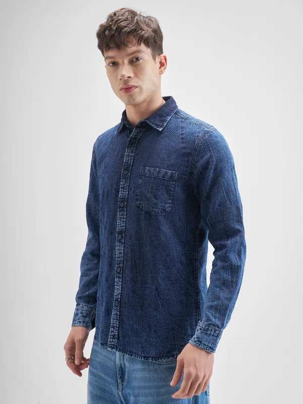 Highlander Men Blue Self Design Slim Fit Casual Shirt