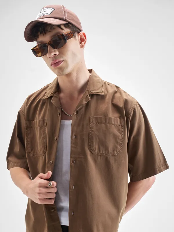 Highlander Men Brown Solid Boxy Fit Casual Shirt