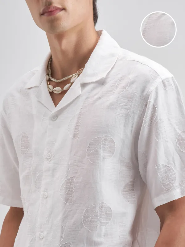 Highlander Men White Self Design Relaxed Fit Casual shirt