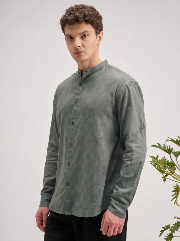 Highlander Men Olive Self Design Regular Fit Casual Shirt