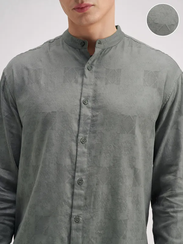 Highlander Men Olive Self Design Regular Fit Casual Shirt