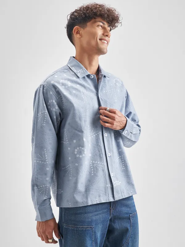 Highlander Men Blue Printed Boxy Casual Shirt