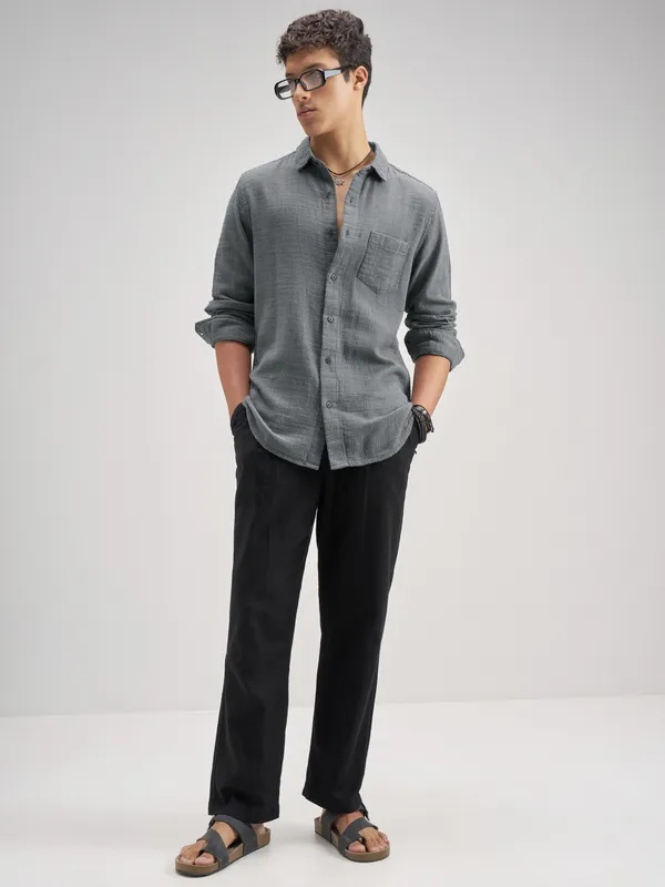 Highlander Men Blue Self Design Regular Fit Casual Shirt