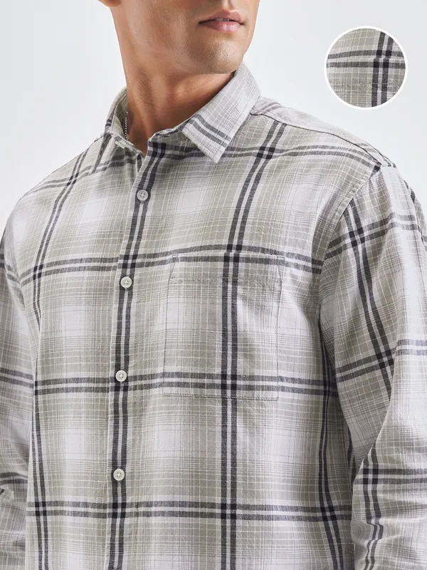 Highlander Men Grey Checked Relaxed Fit Casual Shirt