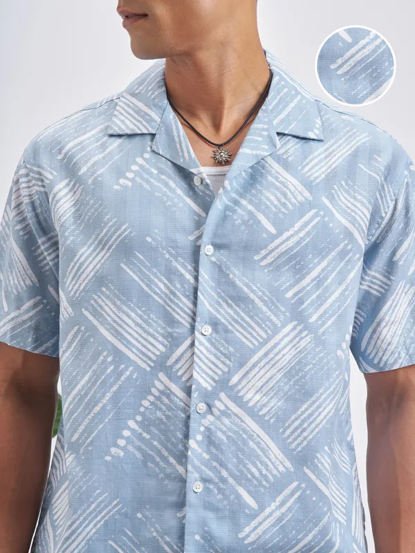 Highlander Men Blue Printed Relaxed Fit Casual Shirt